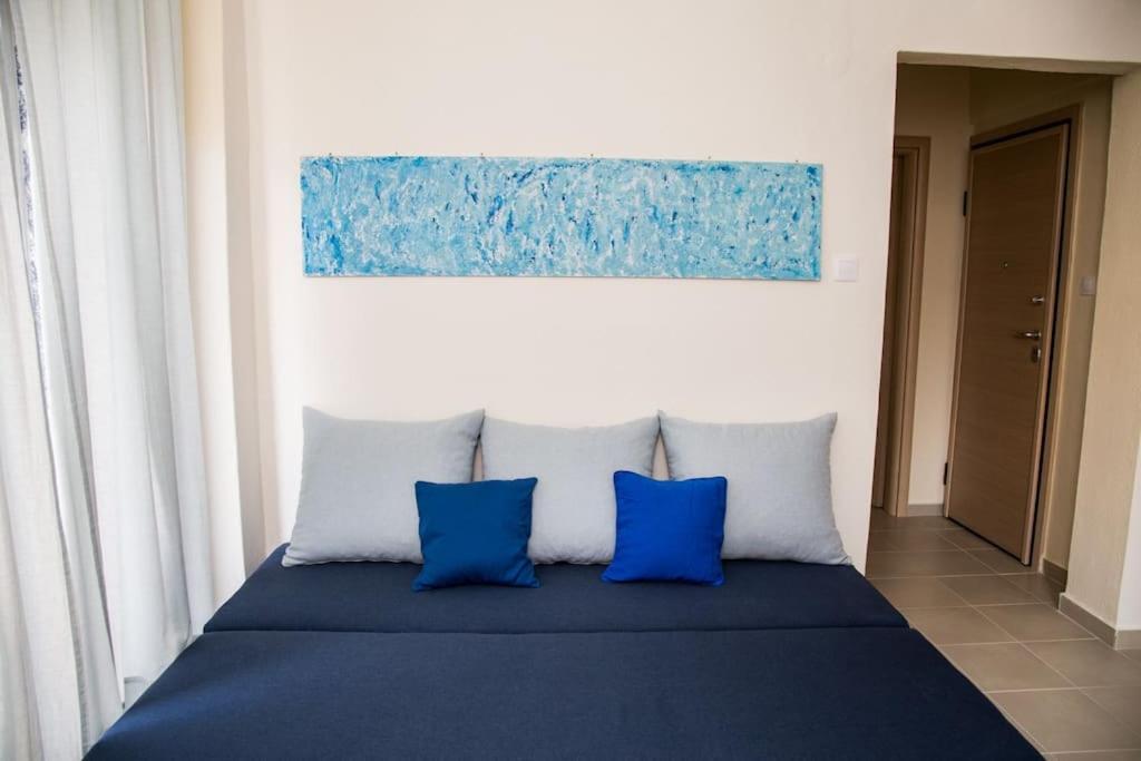 Blue Theros Apartments Paralia Dionysiou Exterior photo