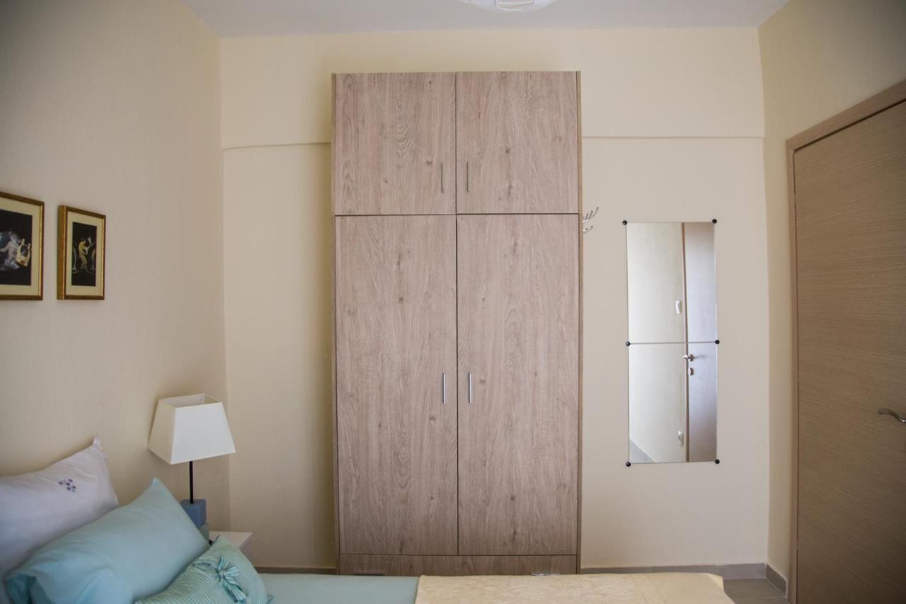 Blue Theros Apartments Paralia Dionysiou Exterior photo