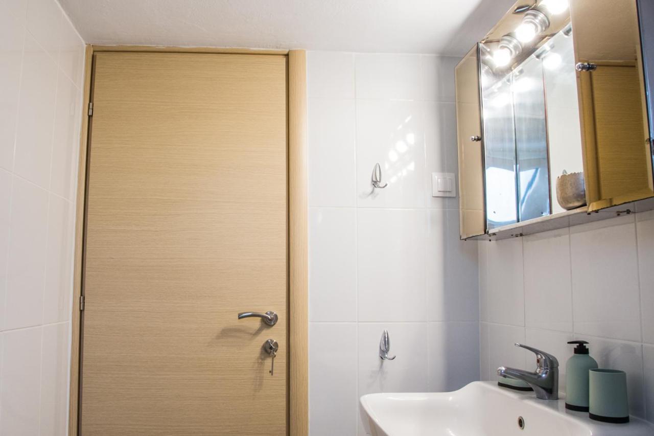 Blue Theros Apartments Paralia Dionysiou Exterior photo