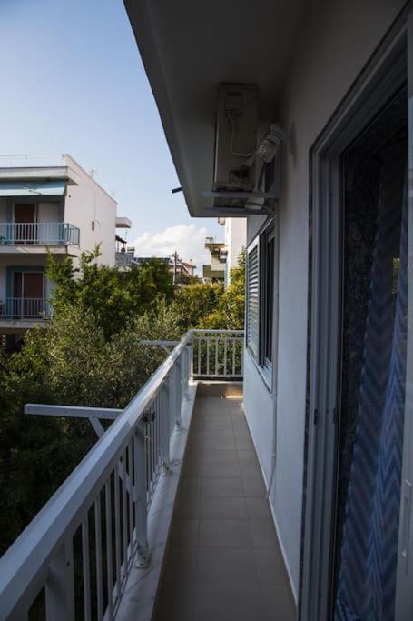 Blue Theros Apartments Paralia Dionysiou Exterior photo