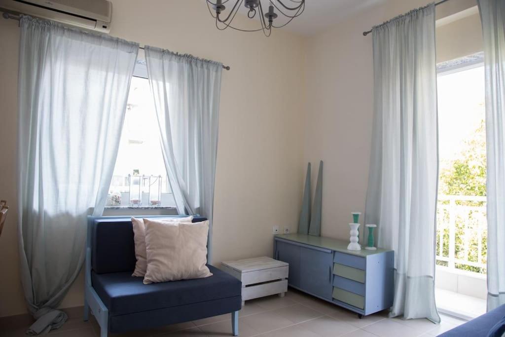 Blue Theros Apartments Paralia Dionysiou Exterior photo